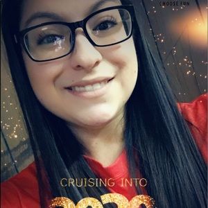 Meet your Posher, Yvette